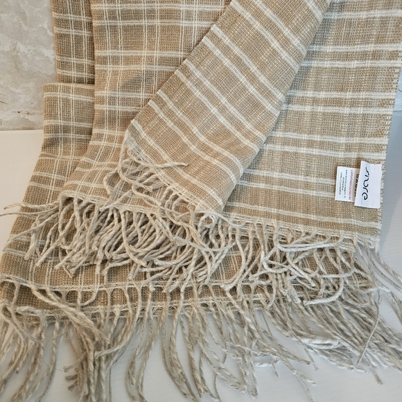 Fibre By Auskin Linen Wool Throw Blanket - Picture 3 of 16
